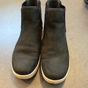 Bog Chelsea Leather Bootie